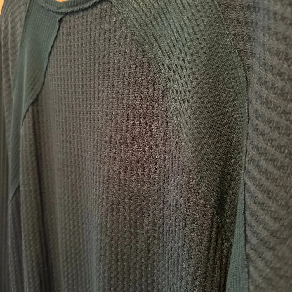 We The Free | Size M Womens long Sleeve V Neck Blouse
